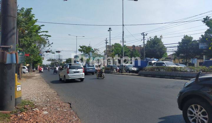 RUKO  2 LANTAI PINGGIR JALAN  MAJAPAHIT PEDURUNGAN SEMARANG TIMUR 2