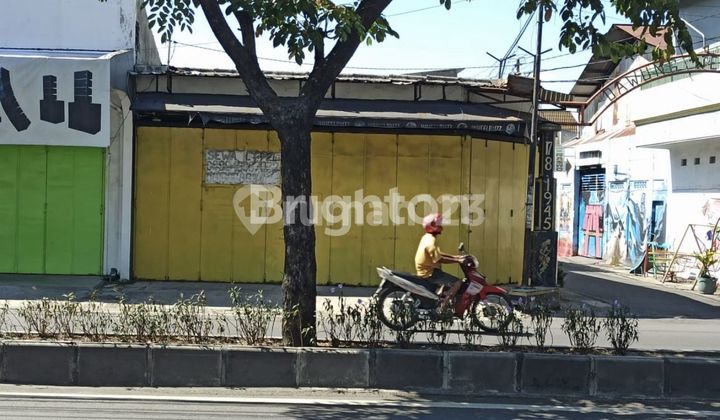 RUANG USAHA!!! SIAP PAKAI!!! DAPAT 2 MUKA JALAN UTAMA ARAH KE SOLOBARU, ROW JALAN 9M RUANG USAHA!!! SIAP PAKAI!!! DAPAT 2 MUKA JALAN UTAMA ARAH KE SOLOBARU, ROW JALAN 9M