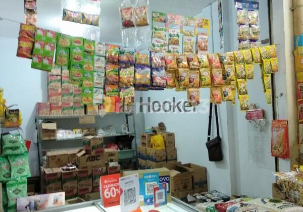 Modern Market Kiosk 1 BSD City