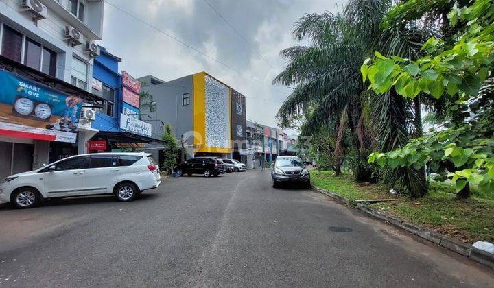 Ruko Siap Pakai dan Lokasi Strategis @Emerald Boulevard 2