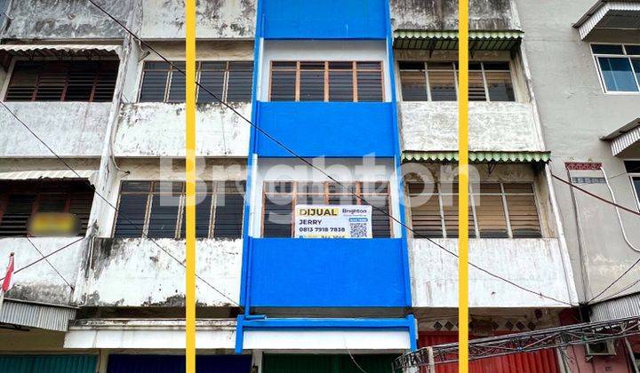 RUKO BAGUS LOKASI STRATEGIS DI TENGAH KOTA, DI DAERAH VETERAN 1