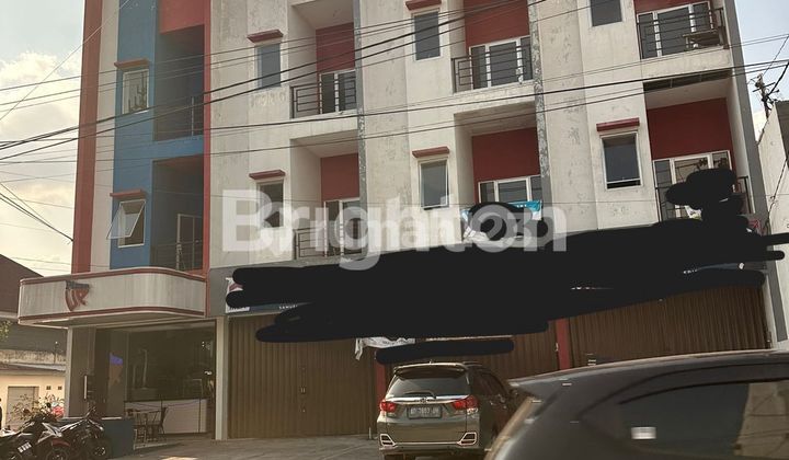 Ready-to-Use Shop House in Kawatan Area, Solo 1