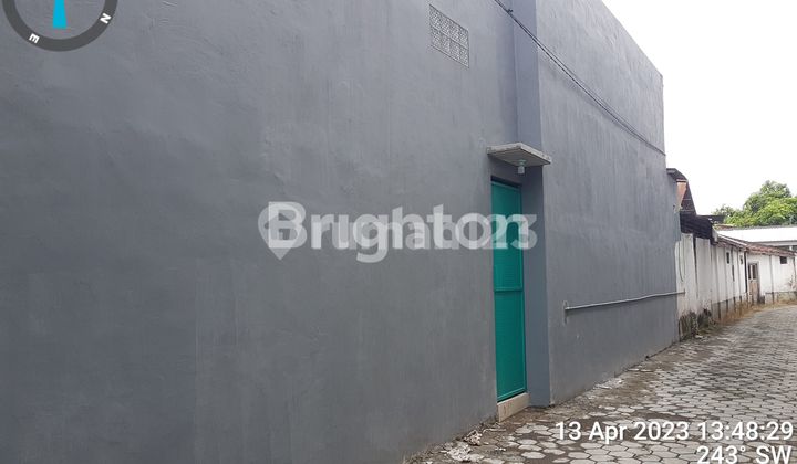 SHOPHOUSE AREA + PARKING IN TULUNGAGUNG 2