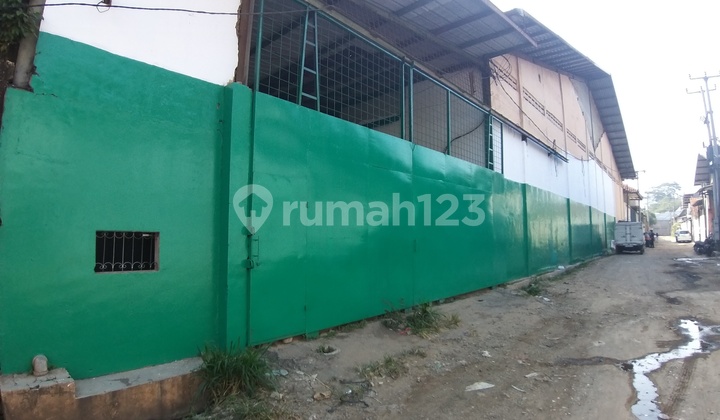 Gudang di lokasi Industri Cibolerang