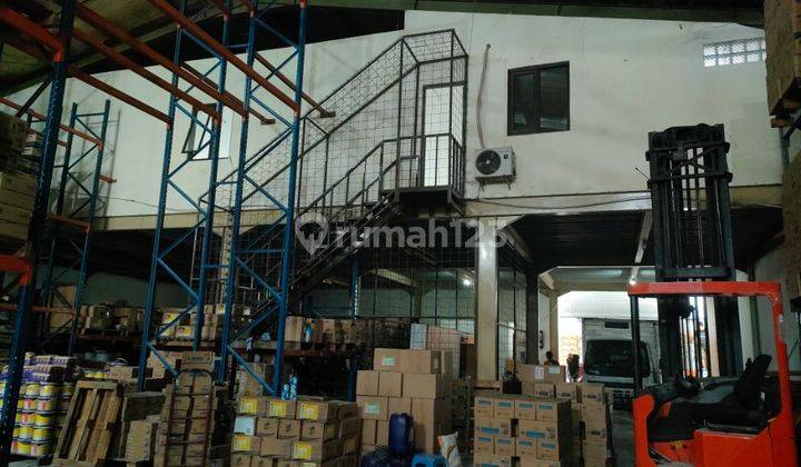 Gudang Mainroad Soekarno  akses kontainer Hatta Kota 1