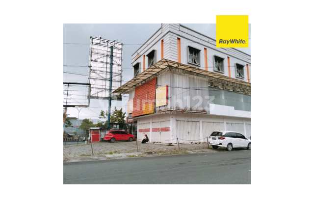 6-door cheap shop lot in the city center of Bandar Lampung 2