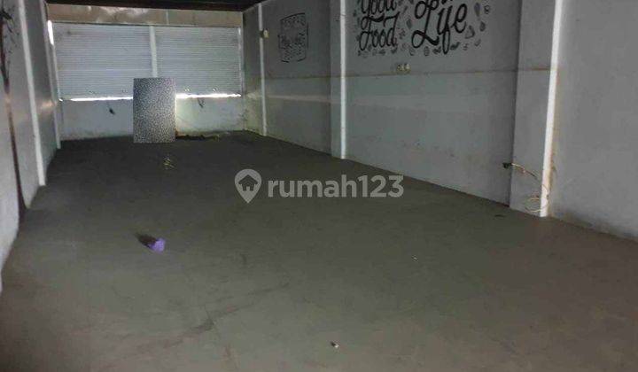 Ruko 3 lantai full keramik di jalan Setia Budi, Pekanbaru.. 1