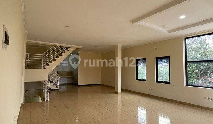 Ruko di Jl. Sersan Bajuri, Bandung 200 m Bagus SHM 1