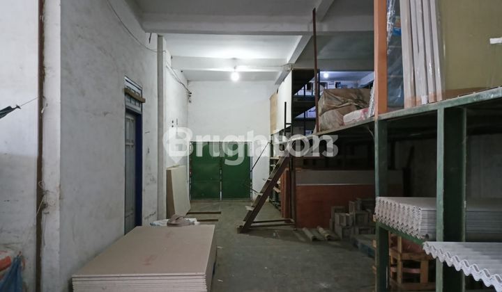 STORE AND WAREHOUSE PAKIS MALANG STORE AND WAREHOUSE PAKIS MALANG