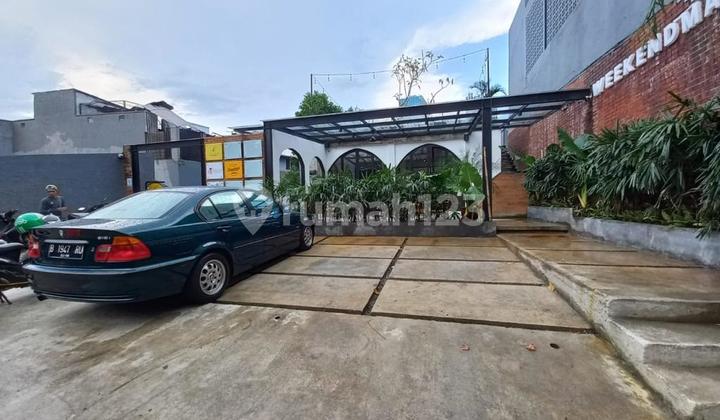 Ruang Usaha Dikawasan Kebayoran Baru