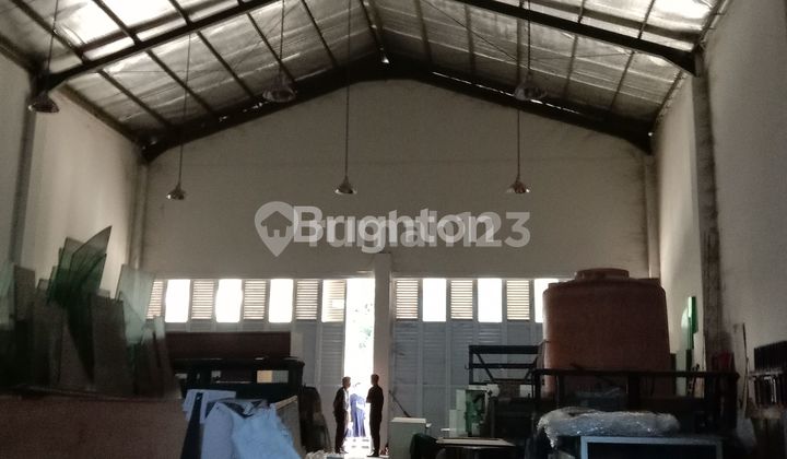 KOMPLEK GUDANG DALAM RING ROAD DEKAT MALIOBORO JOGJA