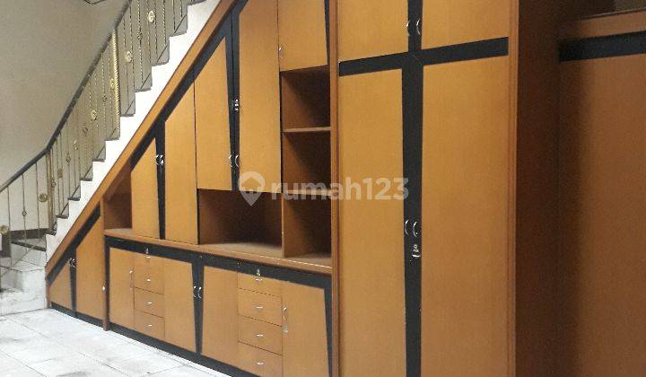 Ruko Suniaraja 4 Lantai Semi Furnished Dengan Lift Barang 2