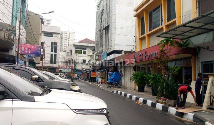 Ruko 2 Lantai Strategis 
Jl. Pecinan Lama

Bandung 2