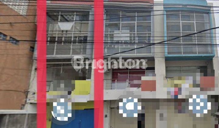 READY-TO-USE SHOPHOUSE, DOWNTOWN SOLO!! SUITABLE FOR ANY BUSINESS!! PARKING AREA NEAR MANAHAN SOLO