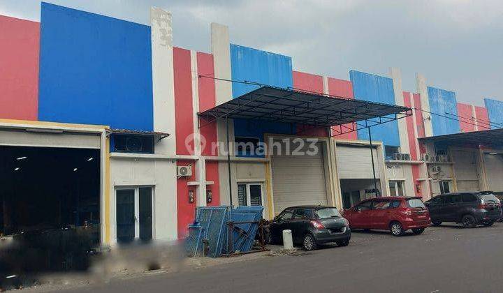 Gudang Gandeng di Bizpark Sedayu Cakung
jakarta Timur 1