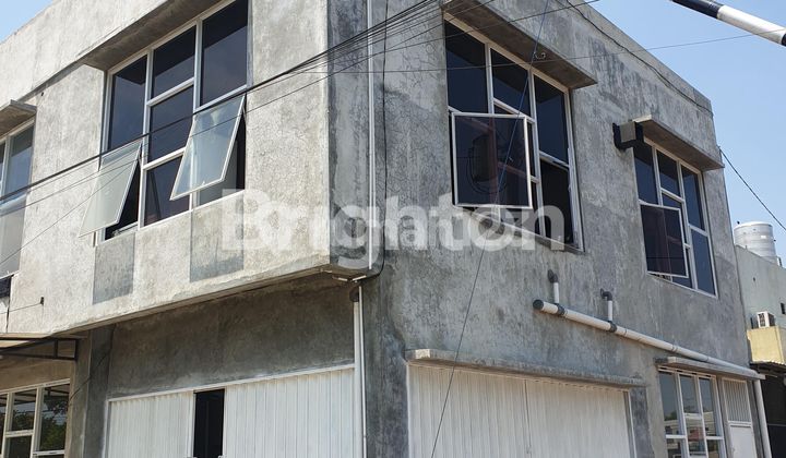 SUITABLE COMMERCIAL SPACE FOR STORE