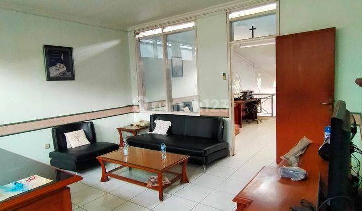 Ruang Usaha dijual Sayap Cihampelas Cocok Untuk Showroom bandung utara 1