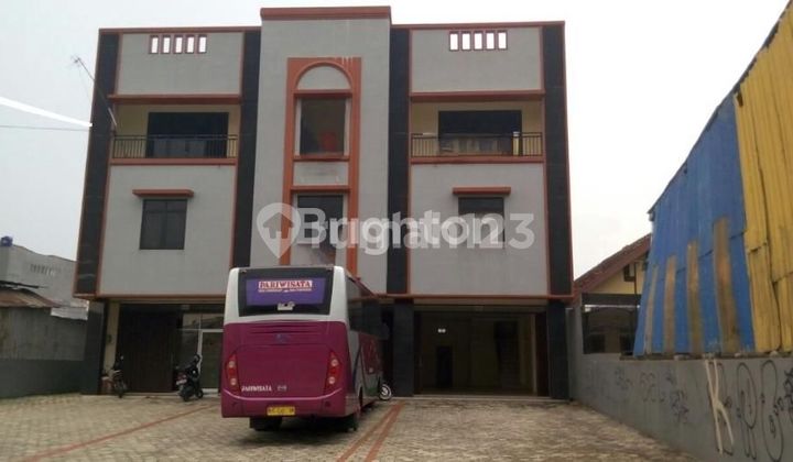 RUKO STRATEGIS 3 LANTAI