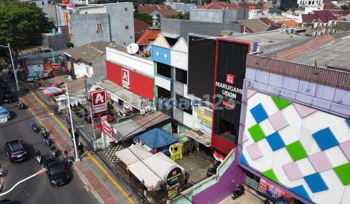 Commercial Area Ruko Tebet, Strategic Location 2