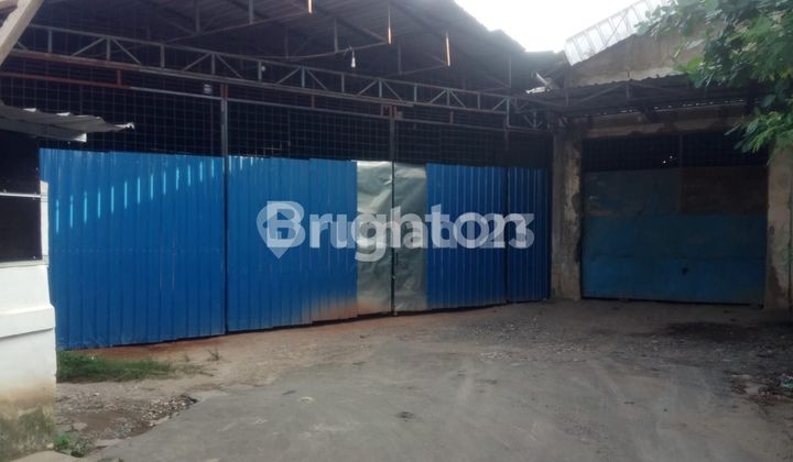 LOKASI STRATEGIS MUDAH DI JANGKAU LUAS DAN AMAN LOKASI STRATEGIS MUDAH DI JANGKAU LUAS DAN AMAN