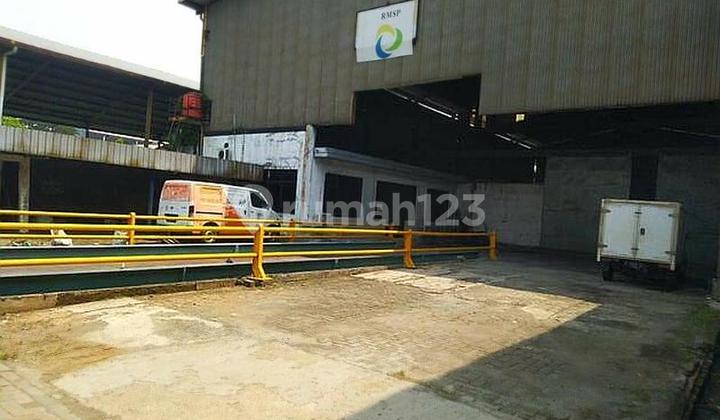 gudang di kali deres