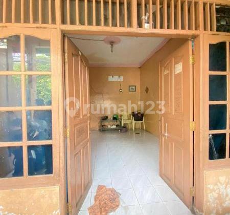 House on Jl Kebon Mangga South Jakarta