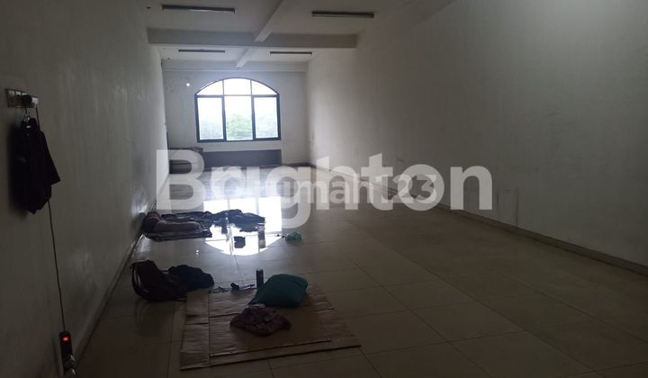 RUKO STRATEGIS DI PINGGIR JALAN RAYA 1