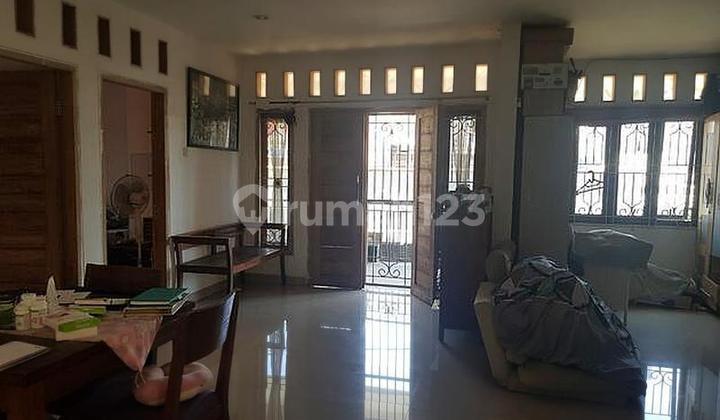 Fast shop-house on the main road near Suci & Cicaheum main street. 2