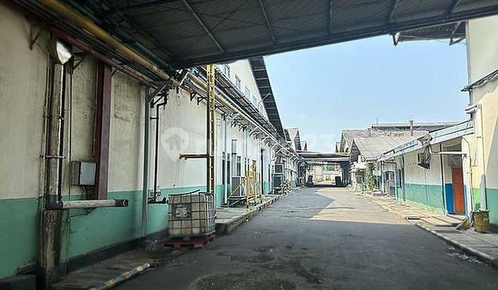 Warehouse in Daan Mogot, West Jakarta Warehouse in Daan Mogot, West Jakarta