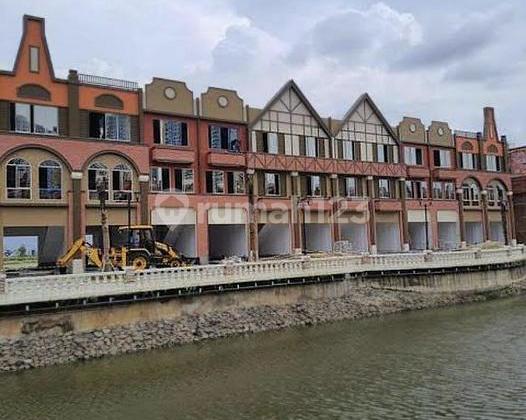 FOR SALE BRAND NEW SHOPHOUSE LA RIVIERA PIK2 LAKE VIEW