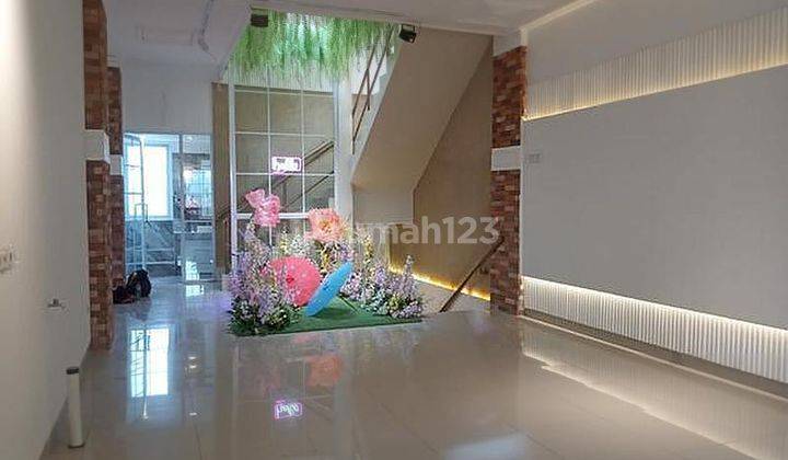 Di Jual Ruko Mewah Lux  4 Lt Siap Pakai,cocok Buat Tempat Usaha 2