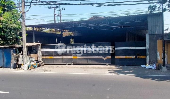 Warehouse in Raya Kletek Sidoarjo