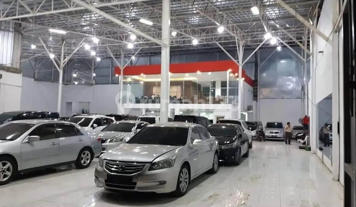 Showroom di Husein Sastra Negara, Juru Mudi, Benda 2