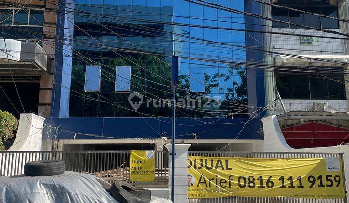 Brand New Mini Building Gajah Mada Lebar 9.5 Meter Lt 250 Meter 1