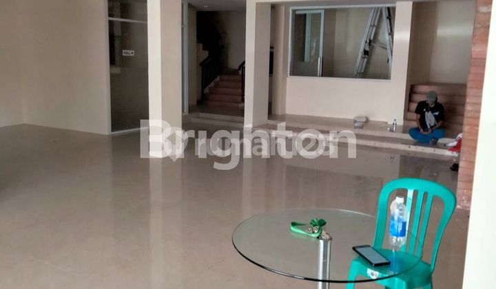 RUKO 3 LANTAI GANDENG DI CINERE DEPOK STRATEGIS