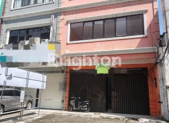 RUKO STRATEGIS 3 1/2  LANTAI DI JAKARTA SELATAN