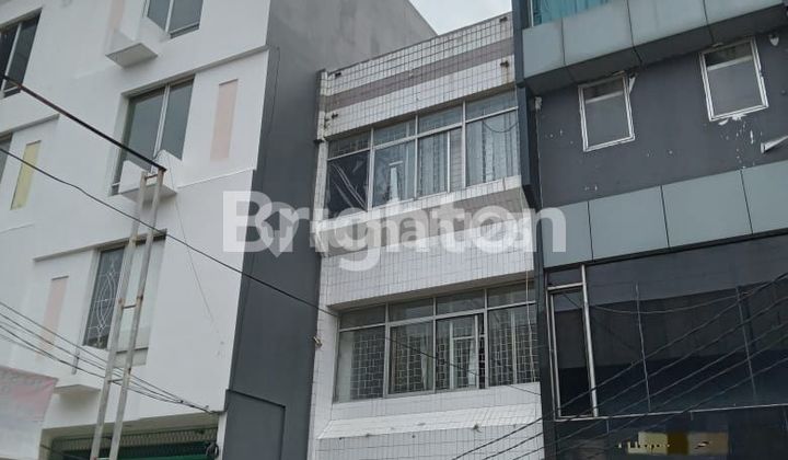 RUKO  3 LANTAI DI FATMAWATI JAKARTA SELATAN 2