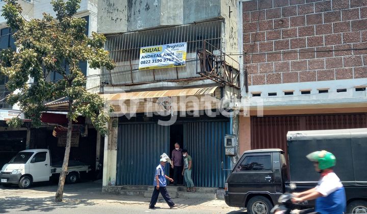 RUKO NGAGLIK SURABAYA. PARKIR LUAS DI BELAKANG. TEMBUS PERTOKOAN
