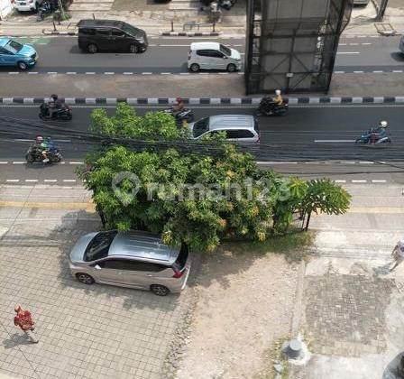 Strategic Shop House on Fatmawati Raya, West Cilandak, South Jakarta Strategic Shop House on Fatmawati Raya, West Cilandak, South Jakarta