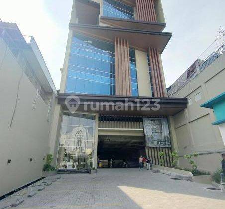 Gedung kantor baru di pasar baru jakpus 1