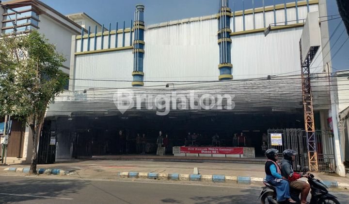 RUKO LUAS DI PUSAT KOTA TULUNGAGUNG