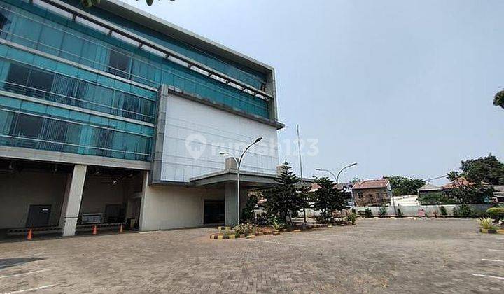 Gedung 4 Lantai Jalan Basuki Rahmat Kampung Melayu  2