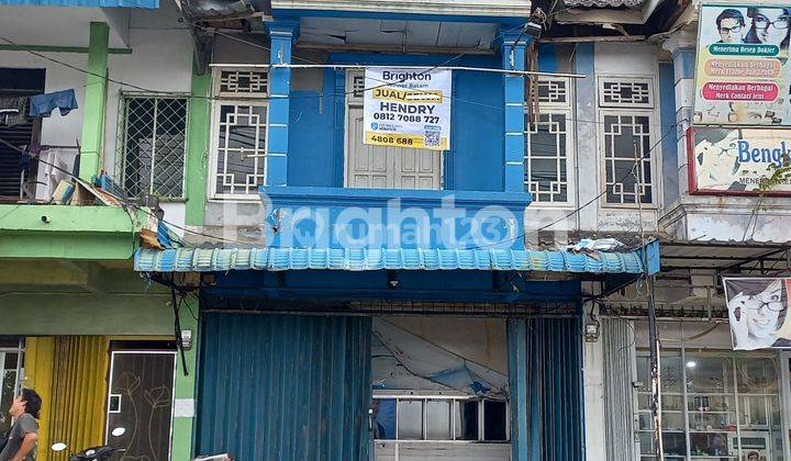 RUKO 2 LANTAI LOKASI STRATEGIS HADAP JALAN RAYA UTAMA SIMPANG LAMPU MERAH DI BENGKONG 1