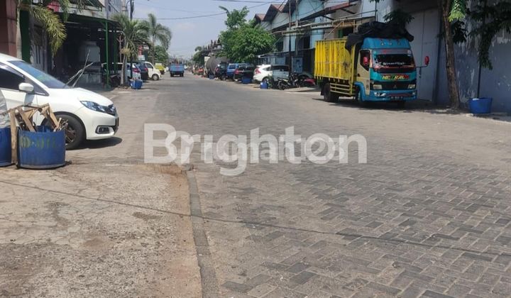 GUDANG SIAP PAKAI, ROW JALAN LEBAR, BISA UNTUK AKSES KONTAINER, PERGUDANGAN RITZ GATE GUDANG SIAP PAKAI, ROW JALAN LEBAR, BISA UNTUK AKSES KONTAINER, PERGUDANGAN RITZ GATE
