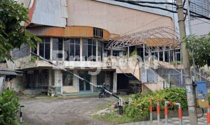 GEDUNG 2 LANTAI KOMPLEK WONOKITRI INDAH MAYJEN SUNGKONO 1