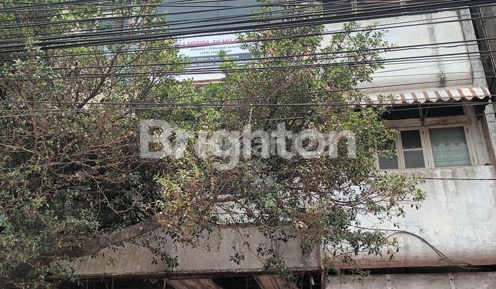 LOKASI STRATEGIS PUSAT KOTA RAMAI DAN BEBAS BANJIR LOKASI STRATEGIS PUSAT KOTA RAMAI DAN BEBAS BANJIR