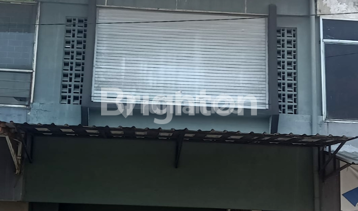 Margomulyo Antropolis 3-story shop house in West Surabaya 2