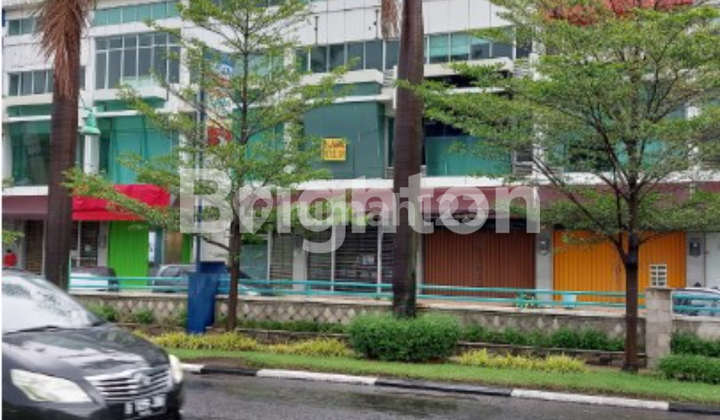 Ruko 4 Lantai di Kawasan Strategis Pusat Bisnis Galeria Niaga PIK Ruko 4 Lantai di Kawasan Strategis Pusat Bisnis Galeria Niaga PIK