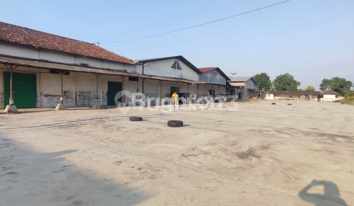 GUDANG STRATEGIS DI JL. KARINA RAYA KENDAL