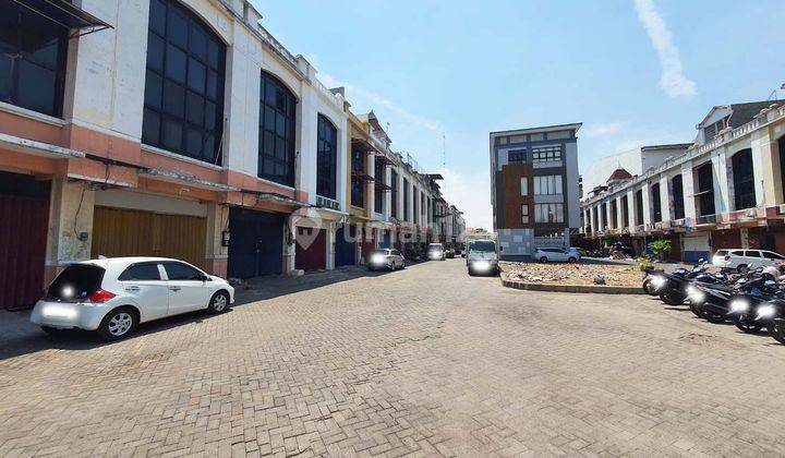 Ruko di Rungkut Makmur Square Surabaya Timur, Hadap Utara, SHGB 2